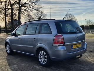 Voertuigafbeelding 4