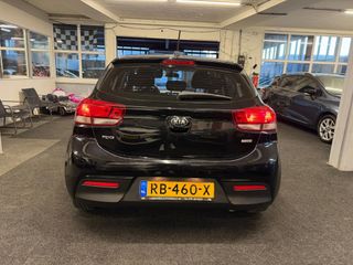 Voertuigafbeelding 5