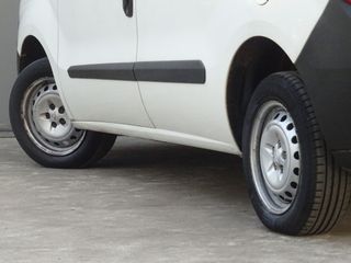 Voertuigafbeelding 32