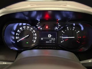 Voertuigafbeelding 12