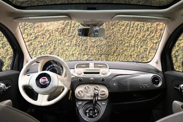 Voertuigafbeelding 12