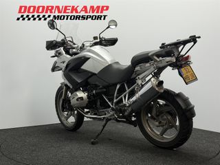 Voertuigafbeelding 10