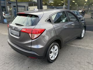 Voertuigafbeelding 6