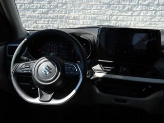 Voertuigafbeelding 13