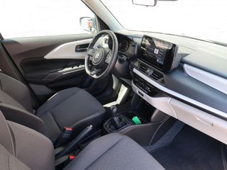 Voertuigafbeelding 3