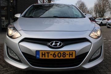 Voertuigafbeelding 4