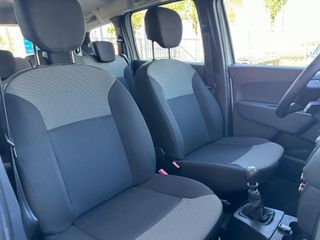 Voertuigafbeelding 14