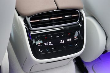 Voertuigafbeelding 36