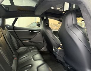 Voertuigafbeelding 24