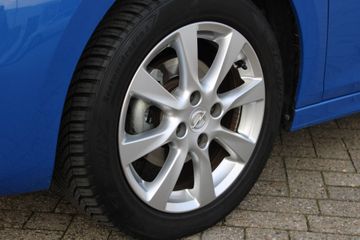 Voertuigafbeelding 12