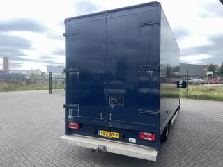 Voertuigafbeelding 2