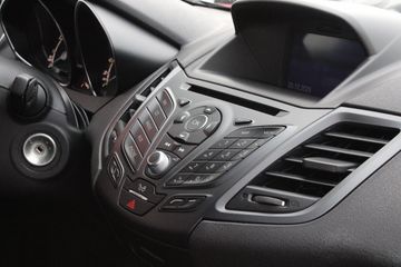 Voertuigafbeelding 9