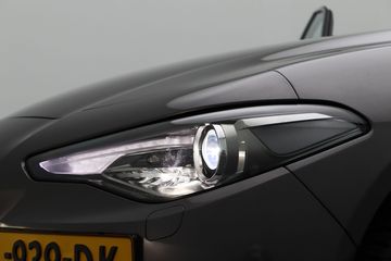 Voertuigafbeelding 14