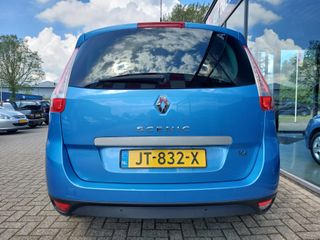 Voertuigafbeelding 11