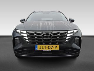 Voertuigafbeelding 6