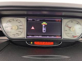 Voertuigafbeelding 12