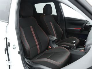 Voertuigafbeelding 13