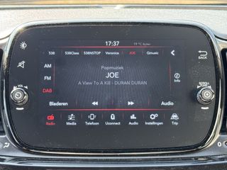 Voertuigafbeelding 6