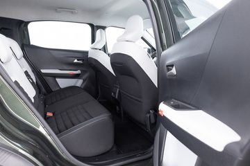 Voertuigafbeelding 6