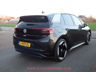 Voertuigafbeelding 3