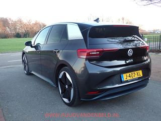 Voertuigafbeelding 4