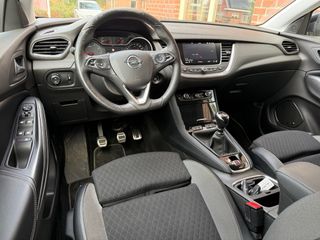 Voertuigafbeelding 2