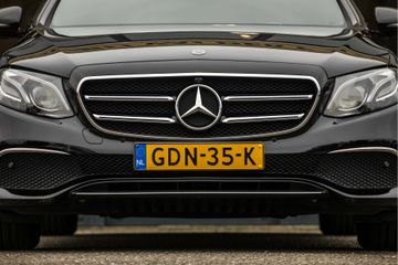 Voertuigafbeelding 2