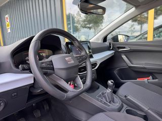 Voertuigafbeelding 9