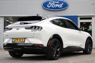 Voertuigafbeelding 2