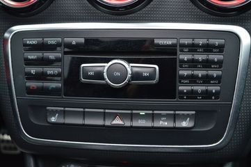 Voertuigafbeelding 16