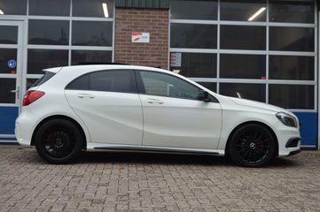 Voertuigafbeelding 6