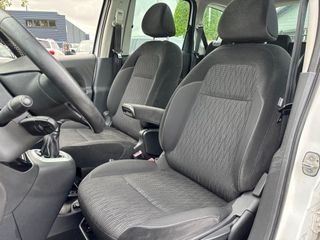 Voertuigafbeelding 10