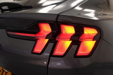 Voertuigafbeelding 48