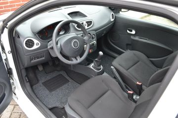 Voertuigafbeelding 12