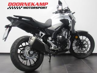 Voertuigafbeelding 5