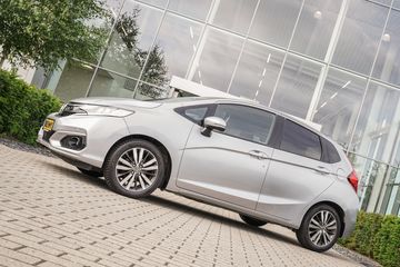 Voertuigafbeelding 12