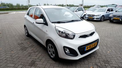 Voertuigafbeelding 4