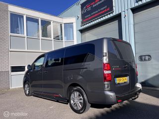 Voertuigafbeelding 3