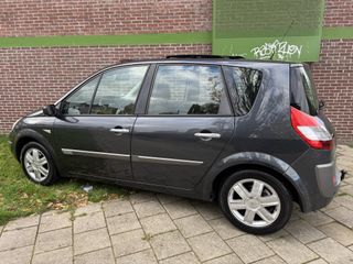 Voertuigafbeelding 3