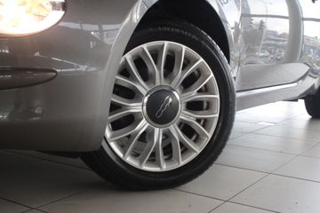 Voertuigafbeelding 9