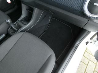 Voertuigafbeelding 26