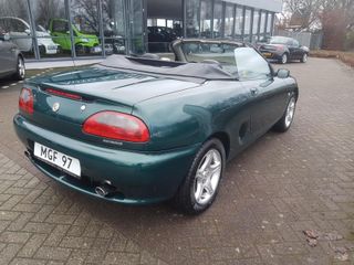 Voertuigafbeelding 4