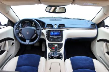 Voertuigafbeelding 13