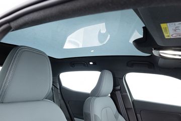 Voertuigafbeelding 5