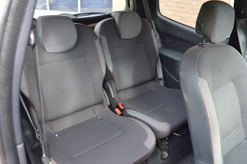 Voertuigafbeelding 4