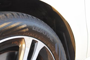 Voertuigafbeelding 3