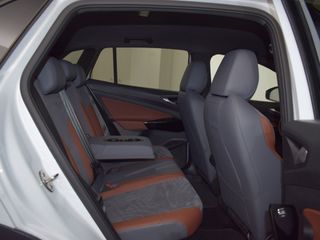 Voertuigafbeelding 10