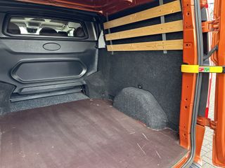 Voertuigafbeelding 6