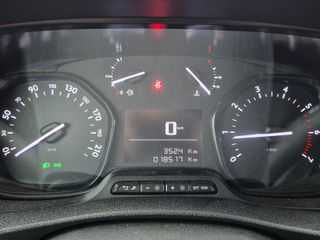 Voertuigafbeelding 10