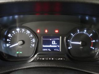 Voertuigafbeelding 17